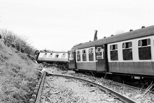RAILWAY NEGATIVE: MARK 1 COACH