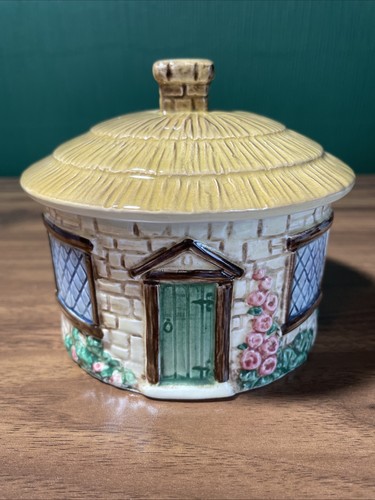 Vintage sylvac cottage - vintage,