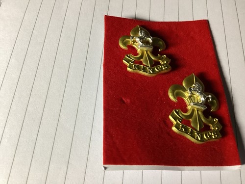 The kings collar badges - the,
