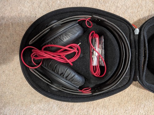 Sennheiser momentum headphones - sennheiser,