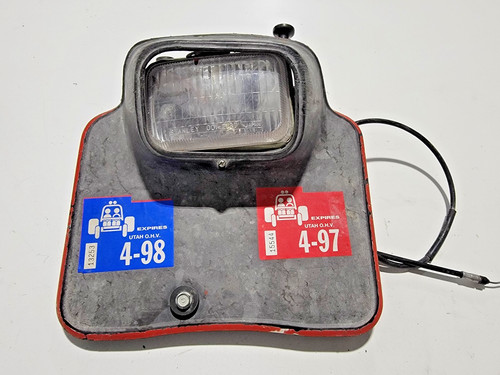 Headlight assembly 1979 - headlight, b