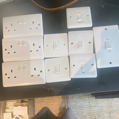 Legrand white 20ax double pole - 20ax,