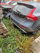 Volvo v40 2018 - t3,