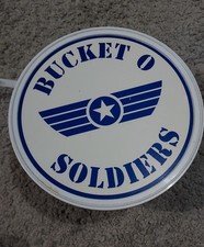 Disney Pixar Toy Story Collection Bucket O Soldiers Set 72 Green Army Men