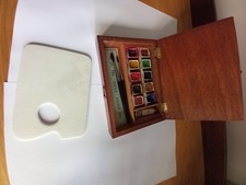 Vintage 'Reeves' artists paint