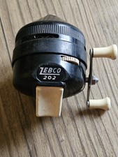 Zebco 202 Casting Fishing Reel, closed face