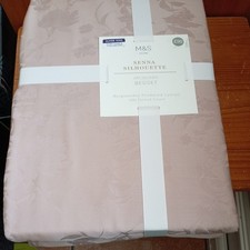 M&S Senna Silhouette Jacquard Super King Bedset In Pink Mix