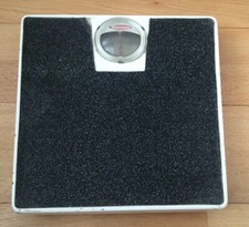 Vintage Hanson Bathroom Weighing Scales Black And White 