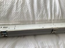 NCF Deluce Brand Fluorescent 5 Ft. T8 Fitting IP65