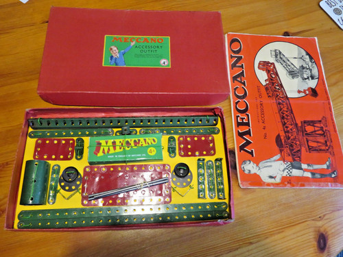 Meccano outfit early - meccano,