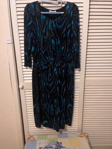 Precis petite twist front - precis,