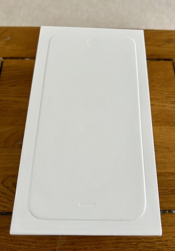 Apple iphone plus empty - iphone,