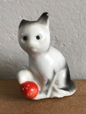 whimsies wade cat with ball