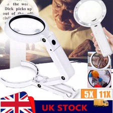 Magnifying Glass With Light 8