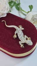 Vintage Gold tone Rhinestone Lizard Brooch Excellent condition 