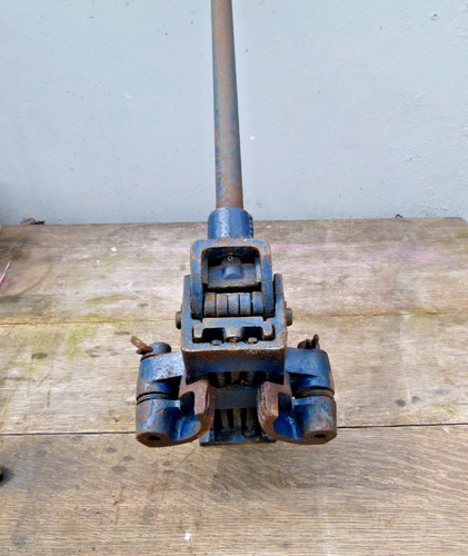 Vintage woden floor joists - ,