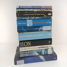 11x Science Fiction Mixed Author Aliens Robots Fantasy Vintage Book Bundle Eon