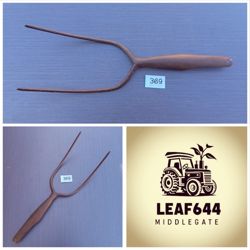 Vintage pitch fork - 2, prong