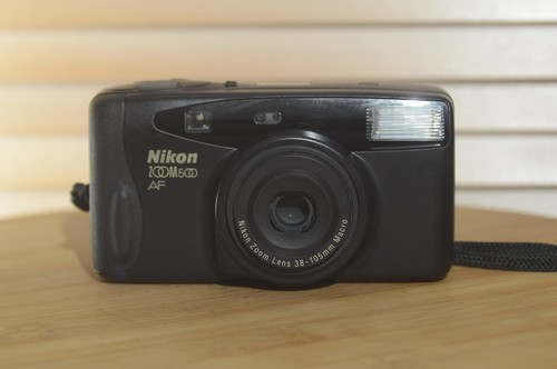 Vintage nikon zoom - zoom, af