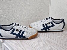 Henri Lloyd Volley Punch womens trainers in white size 4 worn once