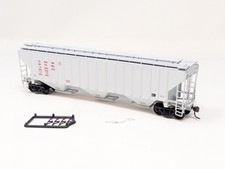 Canadian National 4750 3 Bay Covered Hopper Intermountain 40313-15 HO Gauge