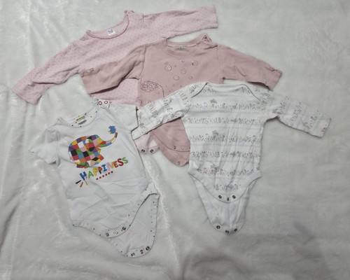 Baby grows months - 4,