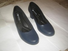 Ladies shoes ‘ PAVERS ‘