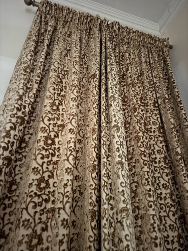 Gold floral pattern soft