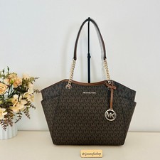 Michael Kors Purse jet set