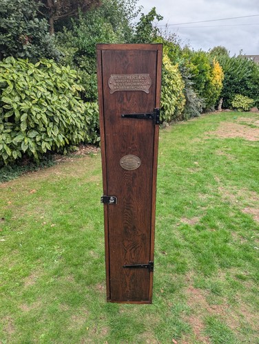 Antique gun locker - -,