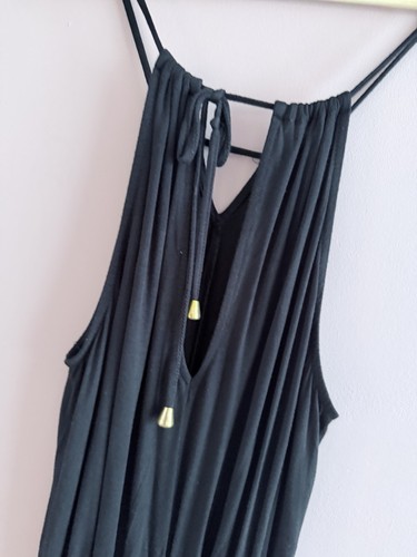 Black sleeveless strappy - black,