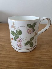 Wedgwood Wild Strawberry Mug