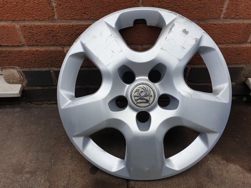 Vauxhall vivaro wheel - vauxhall, trim
