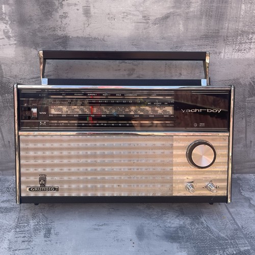 Vintage grundig yacht boy - vintage,