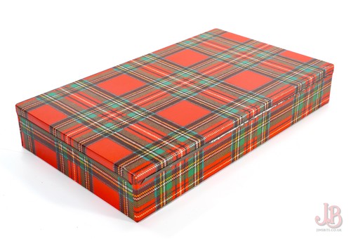 Old tartan tin made in - an,