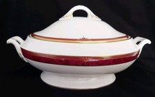 Stunning First Quality Spode Bordeaux Y - 8594 Tureen with Lid.