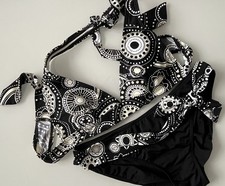 BNW WOMENS BIKINI, Top Size:12, Bottoms Size:14