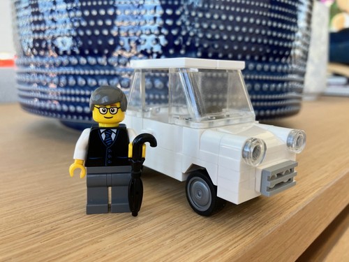 Lego george smiley - lego,