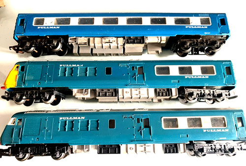 Triang blue pullman car - triang, set