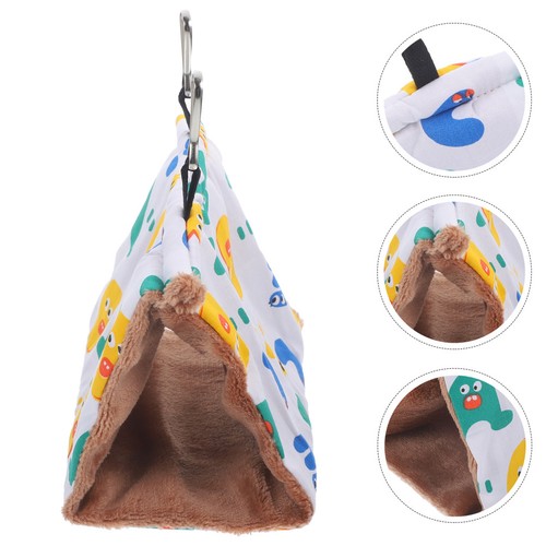 Parrot nesting habitat warm - nesting,