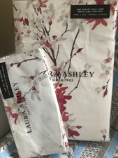 LAURA ASHLEY FORSYTHIA ROSEHIP