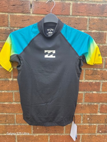 Bnwt kids billabong - bnwt,