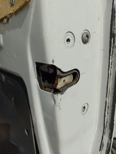 Right rear door lock - rear,
