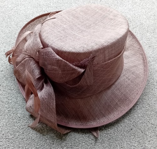 Beautiful wedding hat with