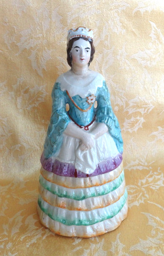 Antique staffordshire queen - antique,