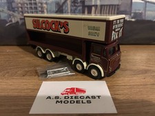 Corgi modern showmans - corgi,