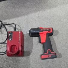 Snap On 14.4 V 3/8 Impact Gun Oranage With Battary And Charger CTRU7610