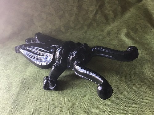 Heavy cast iron beetle - cast,