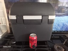 Halfords 12v cooler/warmer box CH-18-12 Tested Working 9 Metre Cable