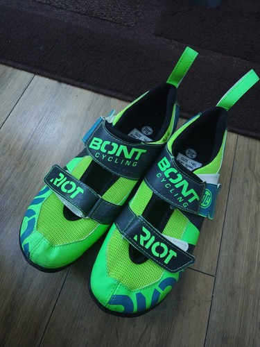 Bont riot tri - bont,